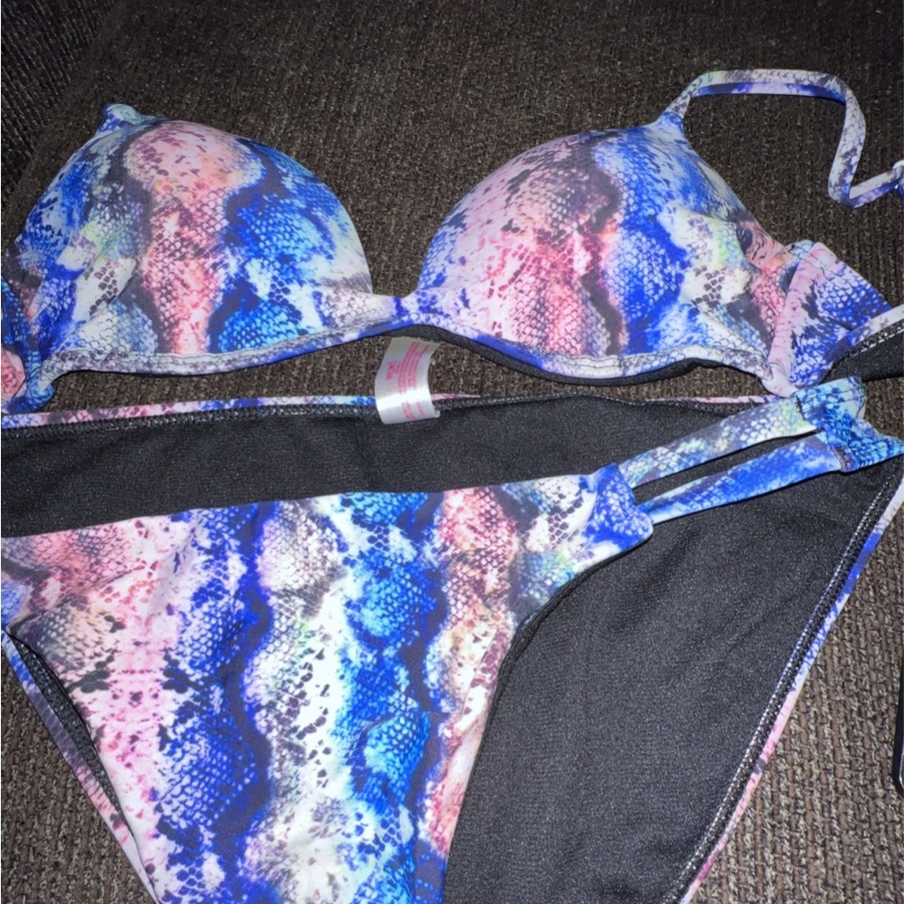 Bathing suit